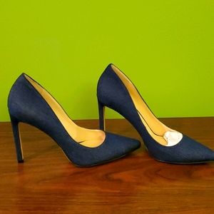 Navy blue shoe